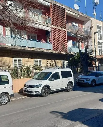 Zsa Zsa Zenta 1 *